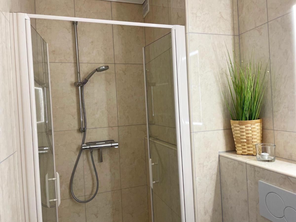 Ferienwohnung Yachthafen-Foerdeblick グリュックスブルク エクステリア 写真