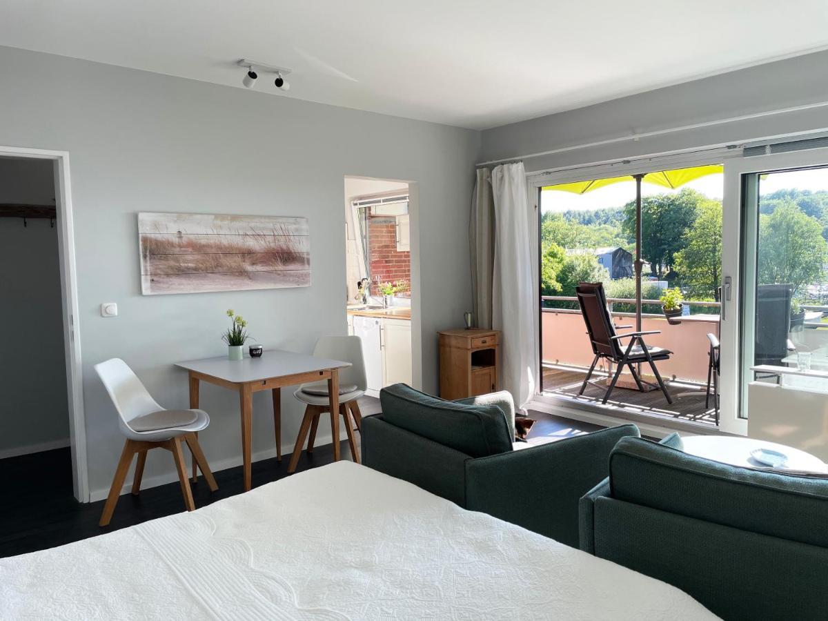 Ferienwohnung Yachthafen-Foerdeblick グリュックスブルク エクステリア 写真